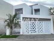 CASA EN RENTA EN RESIDENCIAL GALERÍAS