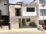 Casa en renta en Residencial Lago Esmeralda, Atizapán de...