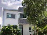 CASA EN RENTA EN RESIDENCIAL PALMARIS