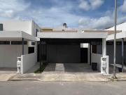 Casa en RENTA en Residencial San Antonio