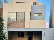 Casa en RENTA en Rincón de la Sierra, Dominio Cumbres