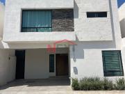 Casa en Renta en Saltillo, Rincón de los Encinos,, 3...