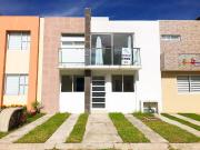 Casa en renta en Santa Cruz Otzacatipan, Toluca, México