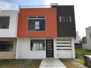 Casa en renta en Santa Cruz Otzacatipan, Toluca, México