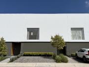 CASA EN RENTA EN SANTA FE JURIQUILLA