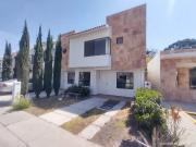 Casa en Renta en Sonterra, Querétaro Privada Cedros con...