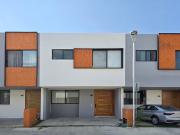 casa en renta en sotavento residencial