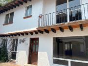 CASA EN RENTA EN TECAMACHALCO EN CERRADA JARDIN!