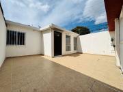 CASA EN RENTA EN TOLUCA, A UNA CUADRA DE ALFREDO DEL...