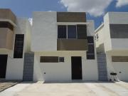 Casa en renta en Valle Azul Apodaca Nuevo León frente a...