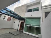 CASA EN RENTA EN VALLE DE JURIQUILLA