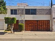 Casa comercial oficina EN RENTA en Valle del Campestre,...