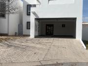 Casa EN RENTA EN VALLE ESCONDIO