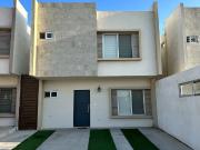 Casa en renta en Valparaíso, 3 recámaras 2.5 baños