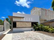 casa en renta en via cumbres