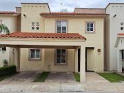 Casa en renta en Villa Capri ? Rancho Santa M?nica