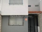 CASA EN RENTA EN VILLAS DE SANTIAGO