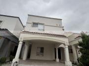 Casa en renta en Villas la Rioja, Monterrey, Nuevo León