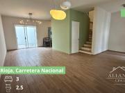 Casa en renta en Villas la Rioja, Monterrey, Nuevo León