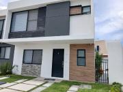 Casa en renta en Zakia 3 rec?maras, 3 ba?os y aire...