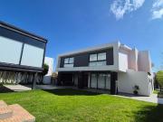 Casa en Renta en Zona Esmeralda Rancho San Juan