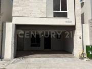 Casa en Renta Evania Residencial