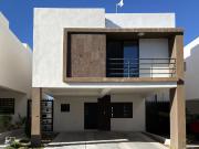 CASA EN RENTA_FRACC. BOSQUE DE SAN PEDRO