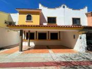 Casa en renta. Fracc. Lomalinda, Privada Cencali,...