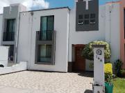 Casa en RENTA Fracc. Oasis, doble acceso controlado,...