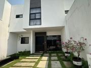 CASA EN RENTA FRACCIONAMIENTO KEDROS