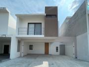 Casa en renta. Fraccionamiento Villa Brisa, Zona Sur,...