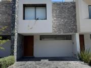 Casa en Renta fraccionamiento Villas del Sol, Cholula,...