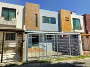 casa en renta frente a parque /real de valdepeñas