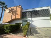 CASA EN RENTA HACIENDA AGUA CALIENTE