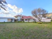 Casa en renta ideal para instituciones o vivienda...