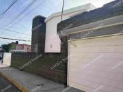 CASA EN RENTA IDEAL PARA OFICINA O CONSULTORIO EN...