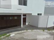 Casa en Renta juriquilla jardín muy grande cuarto de...