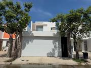 Casa en renta La Perla Éilite Perisur