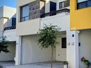 CASA EN RENTA LA TOSCANA