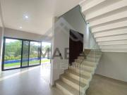 CASA EN RENTA LAGOS DEL SOL