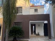 CASA EN RENTA LAS LOMAS SECTOR BOSQUES, GARCIA