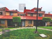 Casa en Renta Lomas de Ahuatlan con terraza