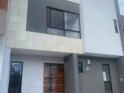 Casa en renta lomas de Angelopolis