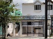 CASA EN RENTA LOMAS MEDEROS