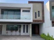 Casa en renta Lomas Punta Este