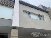 Casa en renta Mayorazgo