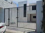 Casa en renta mensual en Sanchez Celis de 4 recamaras...