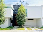 Casa en Renta Mitica Residencial Zona Real Zapopan