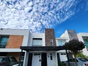 Casa en renta o venta en Fraccionamiento Las Cumbres