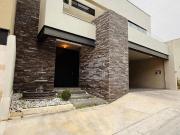 Casa en Renta o Venta en Mítica Residencial, Santiago, N.L